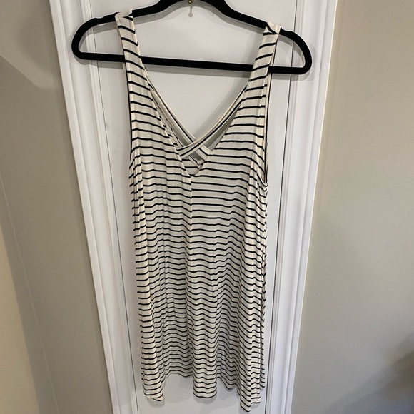 Striped Summer Dress - Picture 2 of 2